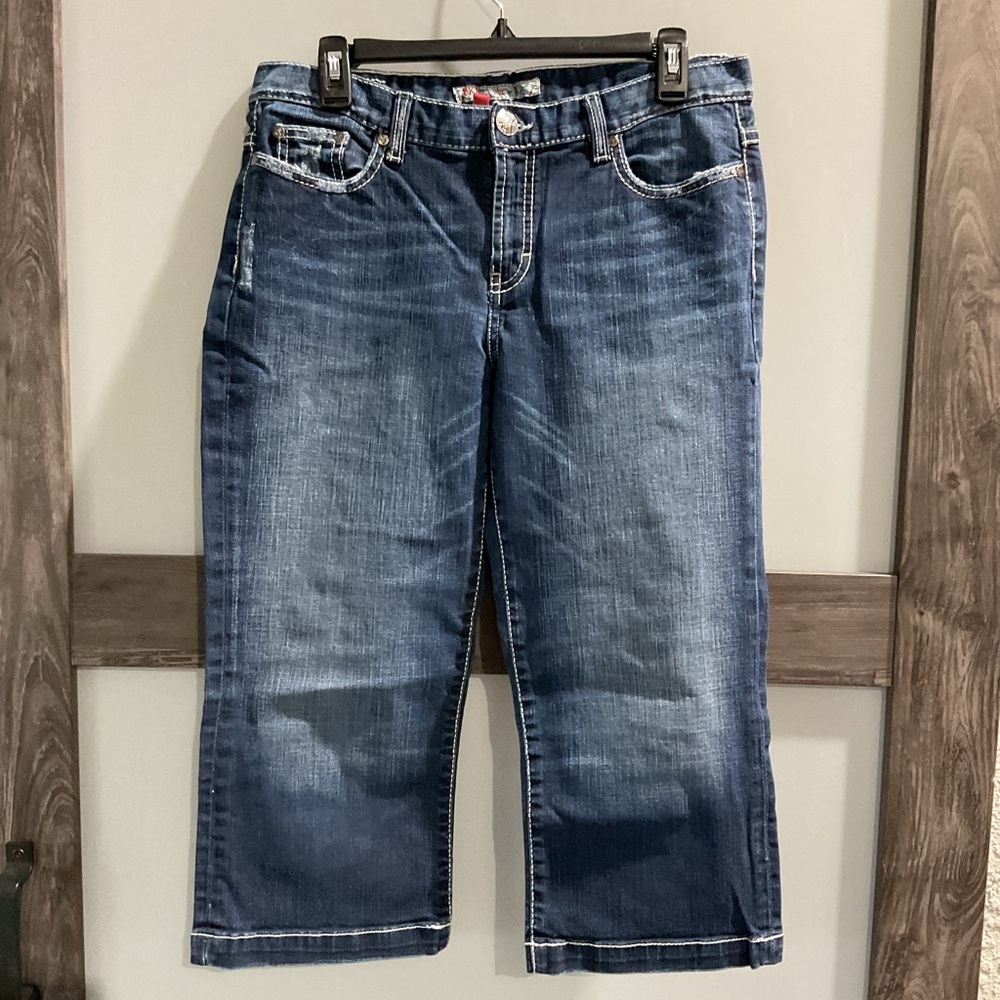 EUC- BKE Drew crop jeans